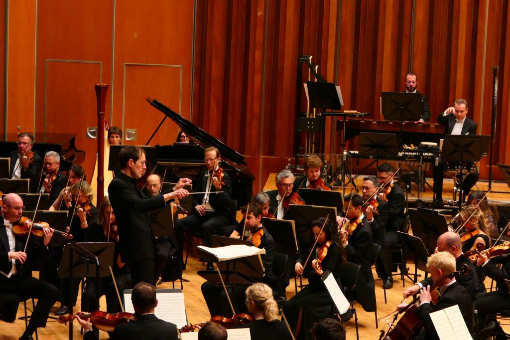 Pablo Gonzalez y la OSPA interpretan las Danzas sinfónicas de Rachmaninov